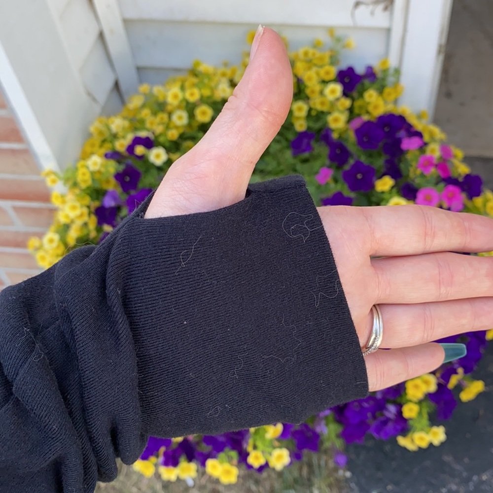 Use athletic jacket - Picture 3 of 7
